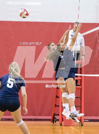 Thumbnail 2 in Hickory @ Grassfield photogallery.