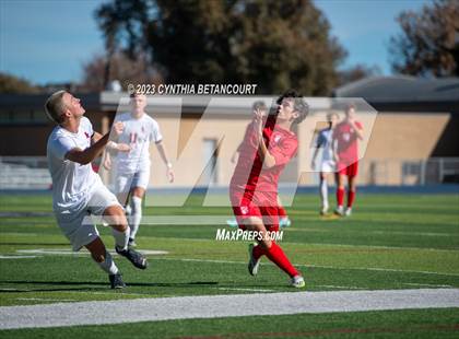 Thumbnail 2 in Regis Jesuit vs Liberty (CHSAA 5A Quarterfinals) photogallery.