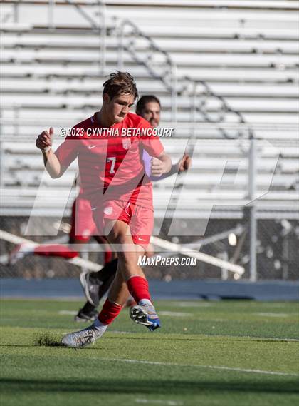 Thumbnail 3 in Regis Jesuit vs Liberty (CHSAA 5A Quarterfinals) photogallery.