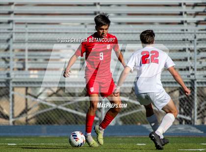 Thumbnail 3 in Regis Jesuit vs Liberty (CHSAA 5A Quarterfinals) photogallery.