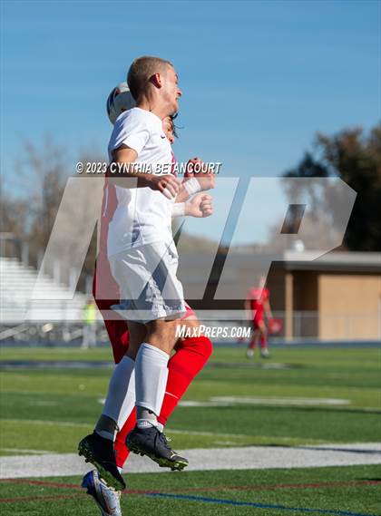 Thumbnail 2 in Regis Jesuit vs Liberty (CHSAA 5A Quarterfinals) photogallery.