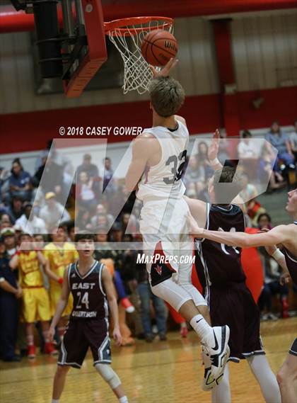 Thumbnail 1 in East Robertson @ Jo Byrns  photogallery.
