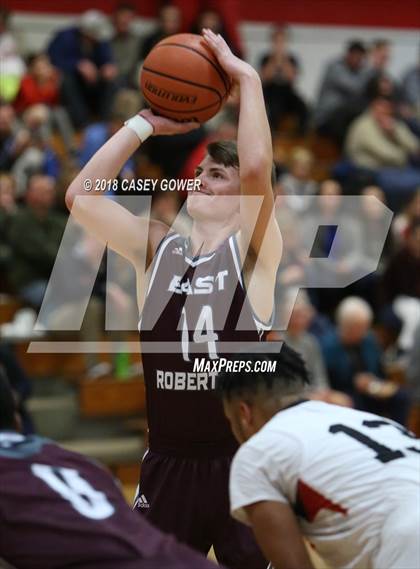 Thumbnail 3 in East Robertson @ Jo Byrns  photogallery.