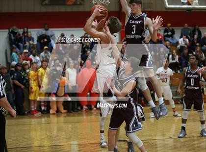 Thumbnail 1 in East Robertson @ Jo Byrns  photogallery.