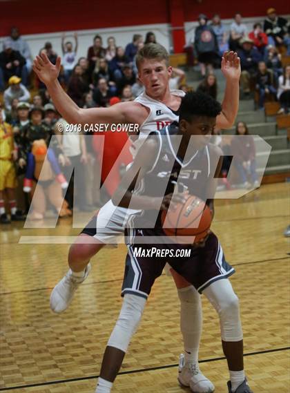 Thumbnail 3 in East Robertson @ Jo Byrns  photogallery.