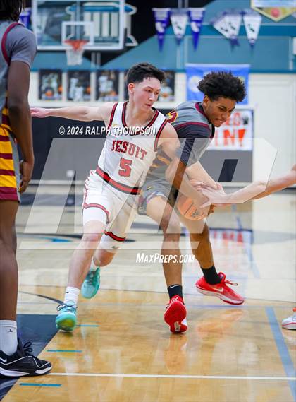 Thumbnail 1 in Liberty vs. Jesuit (Block Party at Sheldon Showcase) photogallery.