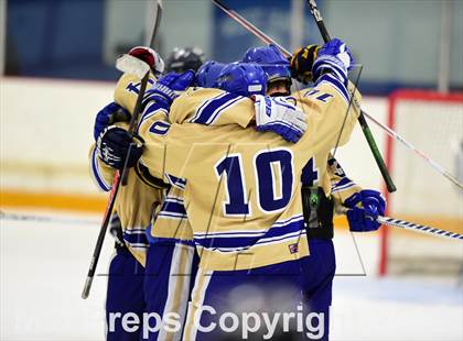 Thumbnail 2 in New Fairfield/Immaculate vs. Newtown (SCC-SWC D3 Final) photogallery.