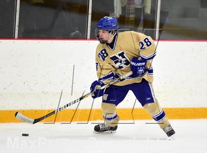 Thumbnail 1 in New Fairfield/Immaculate vs. Newtown (SCC-SWC D3 Final) photogallery.