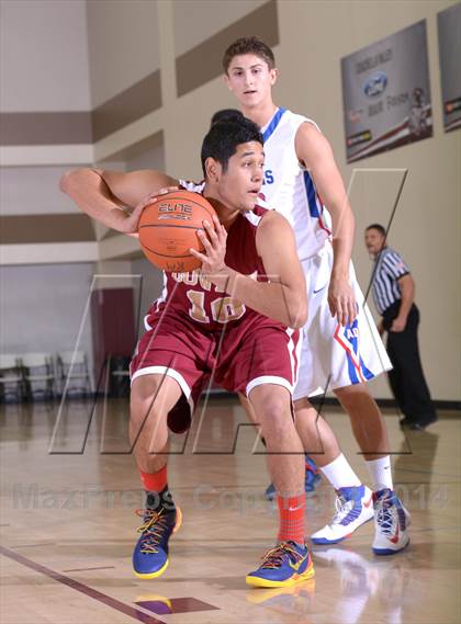 Thumbnail 1 in Downey vs. Anchorage Christian (MaxPreps Holiday Classic) photogallery.