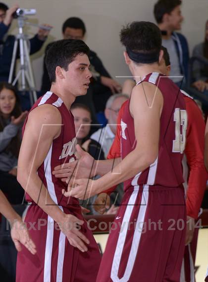 Thumbnail 2 in Downey vs. Anchorage Christian (MaxPreps Holiday Classic) photogallery.