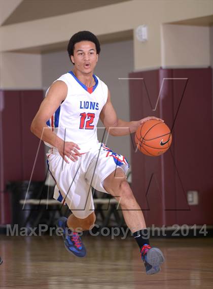 Thumbnail 2 in Downey vs. Anchorage Christian (MaxPreps Holiday Classic) photogallery.