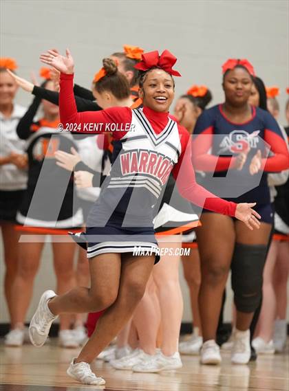 Thumbnail 3 in Adams vs. Southfield Arts & Tech (MHSAA Districts) photogallery.