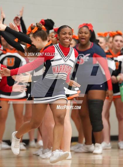 Thumbnail 2 in Adams vs. Southfield Arts & Tech (MHSAA Districts) photogallery.