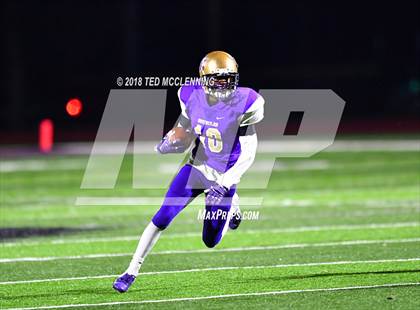 Thumbnail 2 in Mansfield vs. Osceola (AAA 3A 2nd Round Playoff) photogallery.