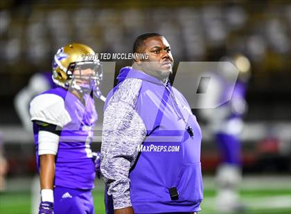 Thumbnail 2 in Mansfield vs. Osceola (AAA 3A 2nd Round Playoff) photogallery.