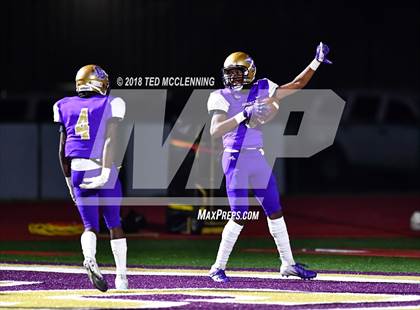 Thumbnail 2 in Mansfield vs. Osceola (AAA 3A 2nd Round Playoff) photogallery.