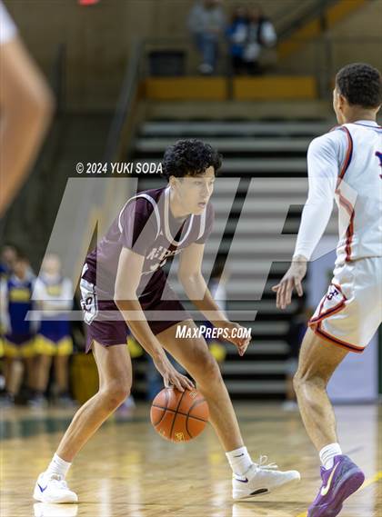 Thumbnail 3 in Midland Legacy vs. Eastlake (Byron Johnston Holiday Classic) photogallery.