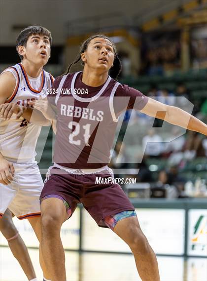 Thumbnail 2 in Midland Legacy vs. Eastlake (Byron Johnston Holiday Classic) photogallery.