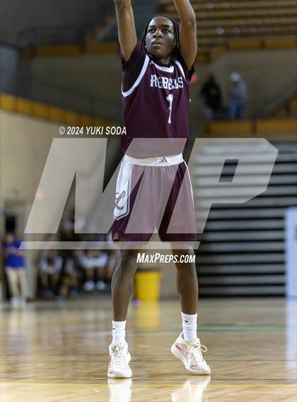 Thumbnail 1 in Midland Legacy vs. Eastlake (Byron Johnston Holiday Classic) photogallery.