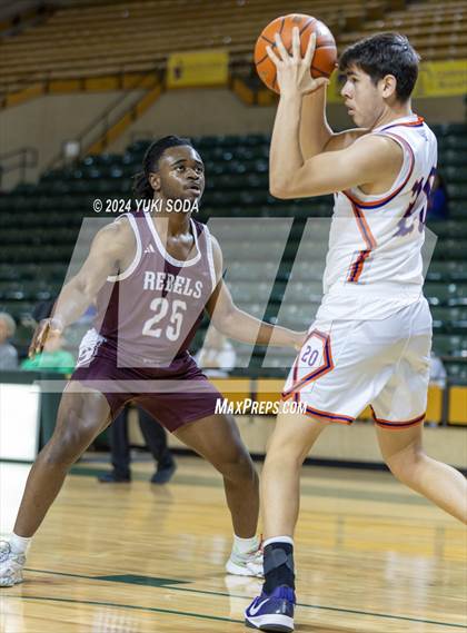 Thumbnail 1 in Midland Legacy vs. Eastlake (Byron Johnston Holiday Classic) photogallery.