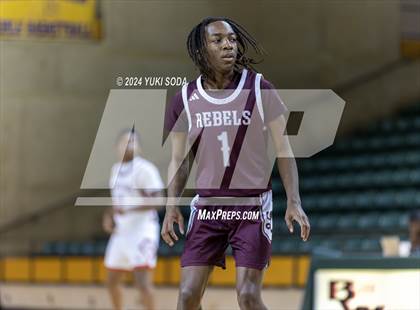 Thumbnail 1 in Midland Legacy vs. Eastlake (Byron Johnston Holiday Classic) photogallery.