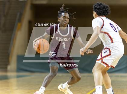 Thumbnail 2 in Midland Legacy vs. Eastlake (Byron Johnston Holiday Classic) photogallery.