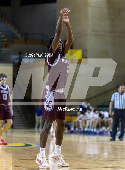 Thumbnail 1 in Midland Legacy vs. Eastlake (Byron Johnston Holiday Classic) photogallery.