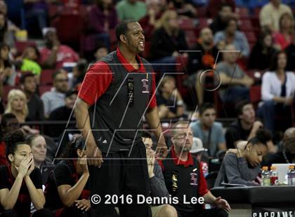 Thumbnail 3 in Antelope Valley vs. Cardinal Newman (CIF State D4 Final) photogallery.