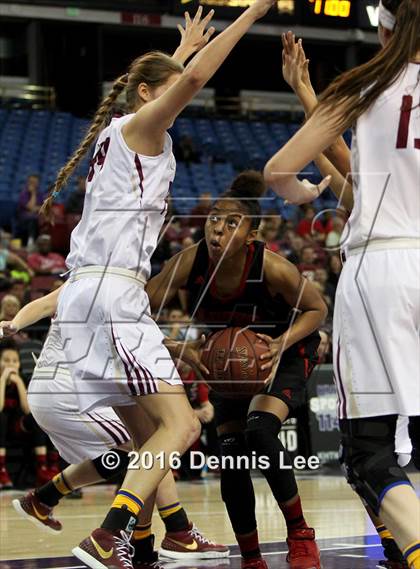 Thumbnail 3 in Antelope Valley vs. Cardinal Newman (CIF State D4 Final) photogallery.