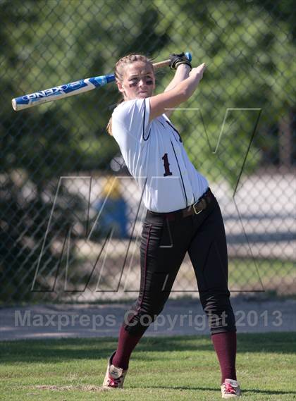Thumbnail 2 in Conley [D. H.] vs. Robinson [Jay M.] (NCHSAA 3A Final) photogallery.