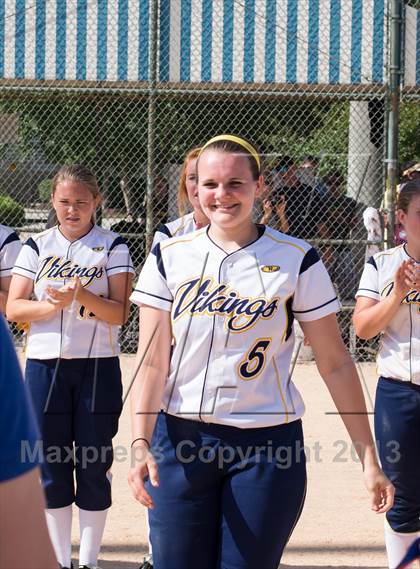 Thumbnail 2 in Conley [D. H.] vs. Robinson [Jay M.] (NCHSAA 3A Final) photogallery.