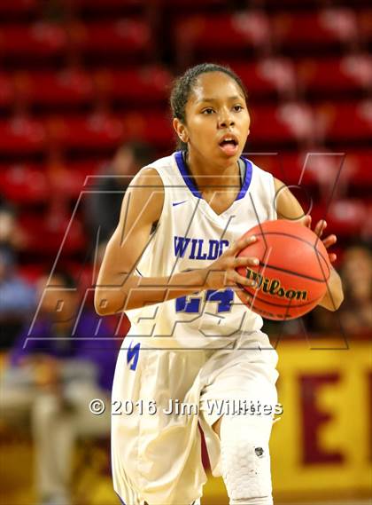 Thumbnail 3 in Red Mountain vs. Mesquite (AIA D1 Quarterfinal)  photogallery.