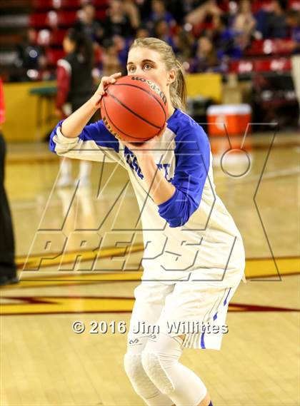 Thumbnail 2 in Red Mountain vs. Mesquite (AIA D1 Quarterfinal)  photogallery.