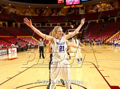 Thumbnail 2 in Red Mountain vs. Mesquite (AIA D1 Quarterfinal)  photogallery.