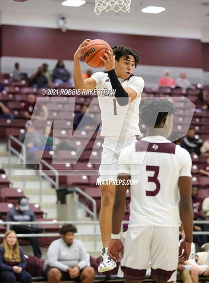 Thumbnail 3 in Athens vs Bullard (Athens Tournament) photogallery.