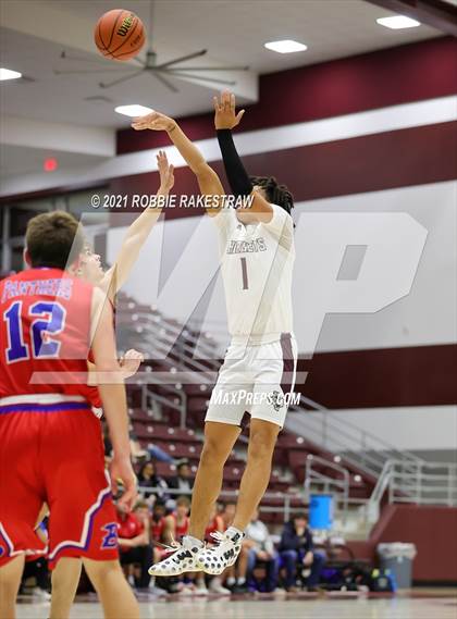 Thumbnail 2 in Athens vs Bullard (Athens Tournament) photogallery.