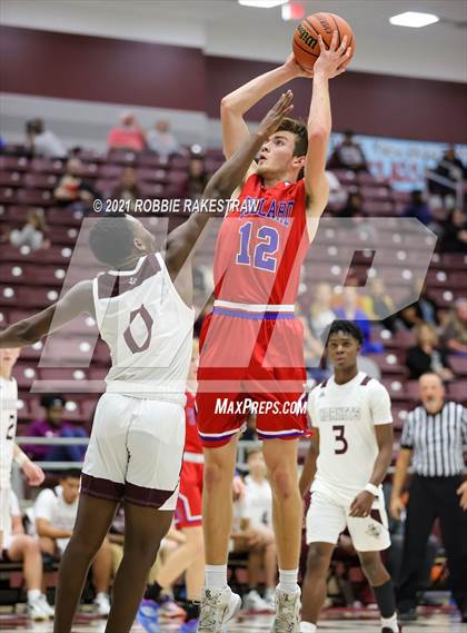 Thumbnail 2 in Athens vs Bullard (Athens Tournament) photogallery.