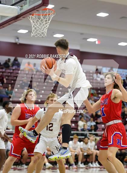 Thumbnail 3 in Athens vs Bullard (Athens Tournament) photogallery.
