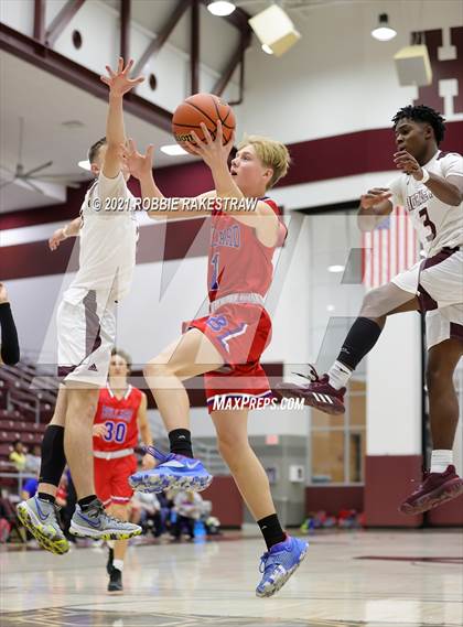 Thumbnail 3 in Athens vs Bullard (Athens Tournament) photogallery.
