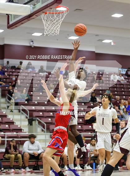 Thumbnail 1 in Athens vs Bullard (Athens Tournament) photogallery.