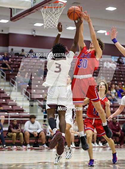 Thumbnail 2 in Athens vs Bullard (Athens Tournament) photogallery.