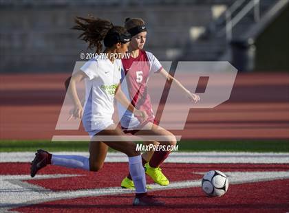 Thumbnail 2 in Poly @ Paloma Valley photogallery.