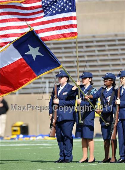 Thumbnail 2 in Wylie East vs. Frisco (4A Division 2 Region 2 Bi-District) photogallery.