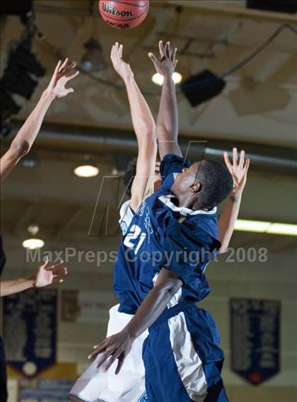 Thumbnail 3 in Clovis East vs. Sylmar (Modesto Christian Classic) photogallery.