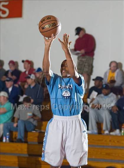 Thumbnail 3 in Clovis East vs. Sylmar (Modesto Christian Classic) photogallery.