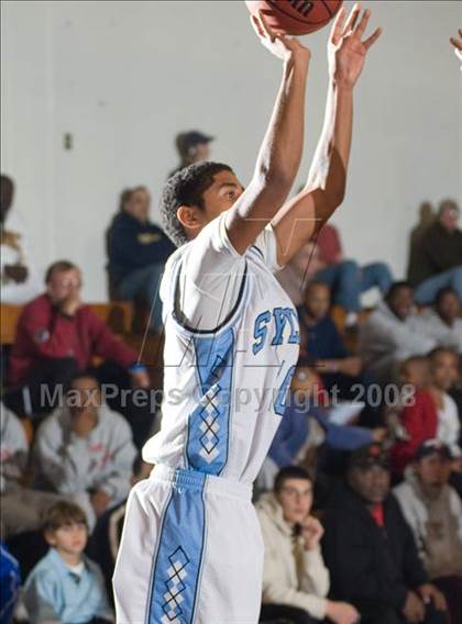 Thumbnail 1 in Clovis East vs. Sylmar (Modesto Christian Classic) photogallery.