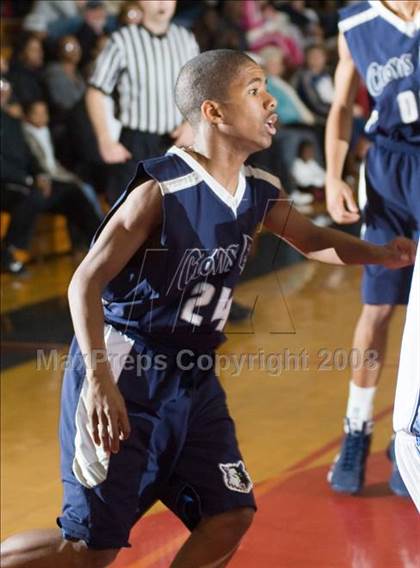 Thumbnail 2 in Clovis East vs. Sylmar (Modesto Christian Classic) photogallery.