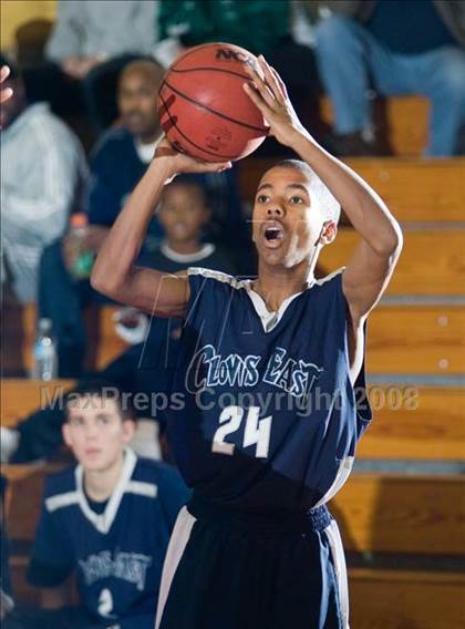 Thumbnail 2 in Clovis East vs. Sylmar (Modesto Christian Classic) photogallery.
