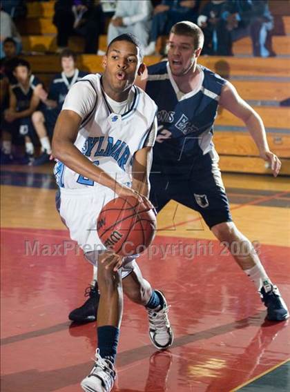 Thumbnail 2 in Clovis East vs. Sylmar (Modesto Christian Classic) photogallery.