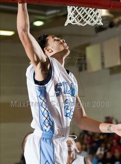 Thumbnail 1 in Clovis East vs. Sylmar (Modesto Christian Classic) photogallery.